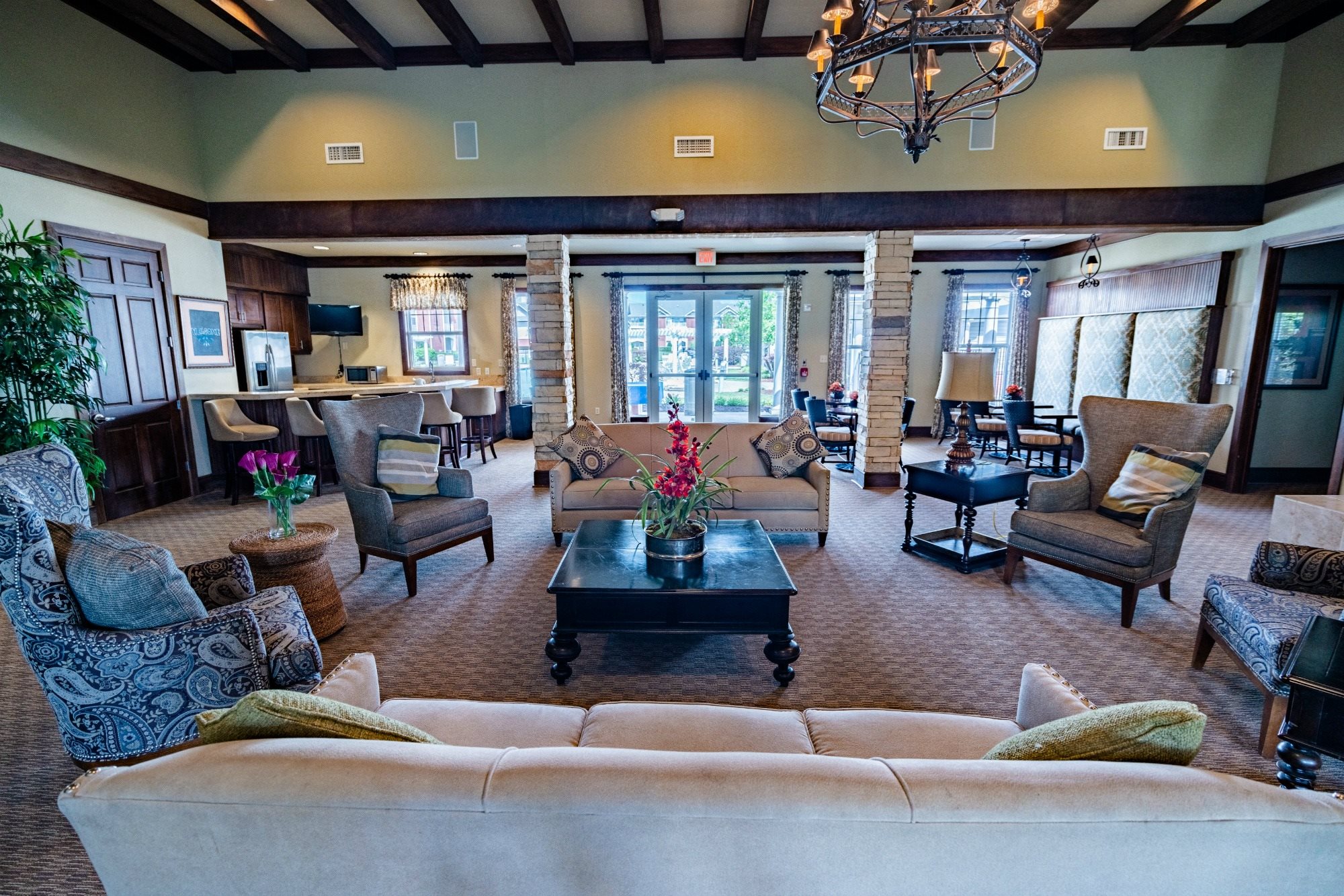 Falcon Creek Apartments in Hampton VA, 1 & 2 Bed Luxury Apartments